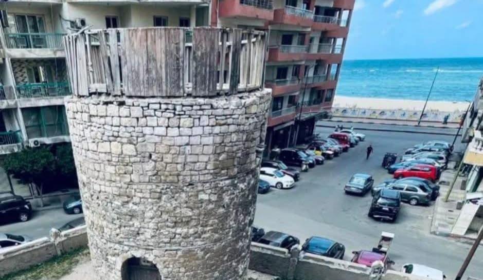 إكرامية بالغصب".. شكوى على شاطئ المندرة تنتهي باسترداد 250 جنيها