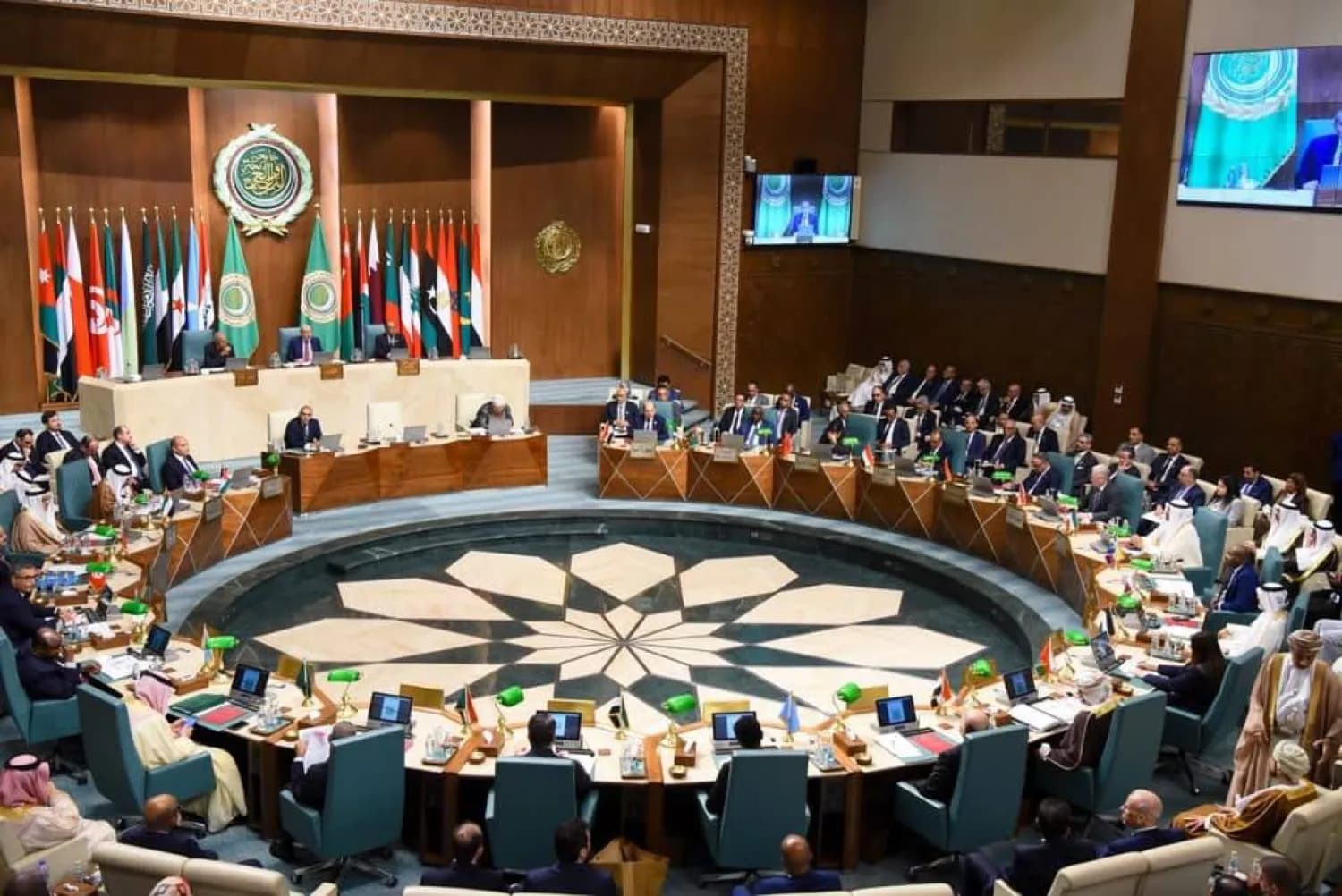 وزراء الخارجية العرب يجتمعون في القاهرة لبحث أزمات المنطقة والقضية الفلسطينية