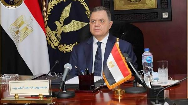وزير الداخلية يصدر قرارات بإبعاد روسي وسوري خارج مصر لأسباب تتعلق بالصالح العام