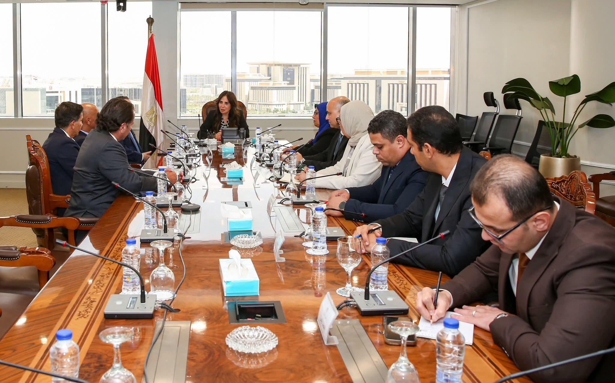 تحالف عالمي يقدم مقترحاته لإدارة حي المال والأعمال بالعاصمة الجديدة