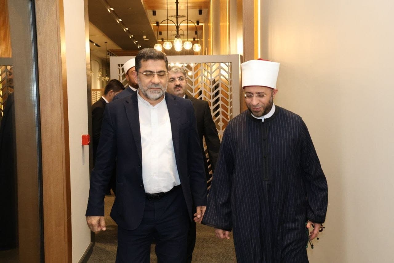 وزير الأوقاف يبحث مع نائب شيخ الإسلام بأذربيجان تعزيز التعاون الديني والعلمي