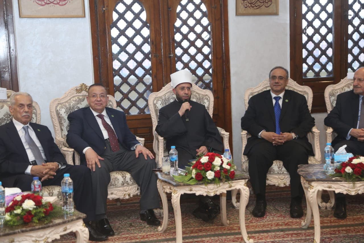 أسامة الأزهري: النسب النبوي مخزن للقيم وأنوار الخلق الكريم