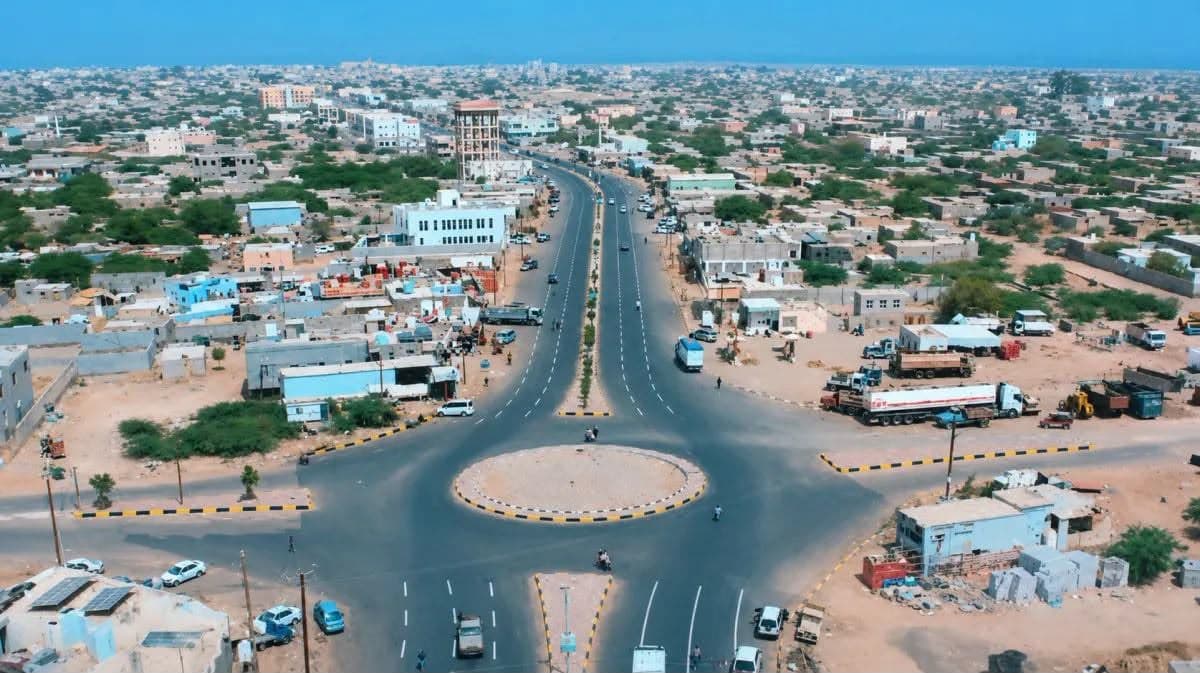 بدعم سعودي.. القوات اليمنية تعلن السيطرة على مدينة المخا