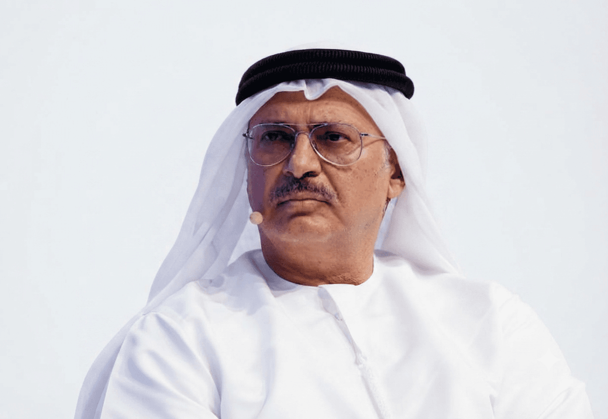 قرقاش يرد على شائعات تستهدف الإمارات: الحقائق والإنجازات أقوى من الضجيج