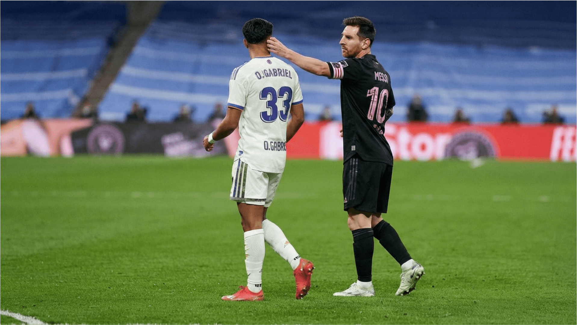 الدوري الأمريكي يغرم ميسي بعد واقعة صفع لاعب فيلادلفيا على رقبته